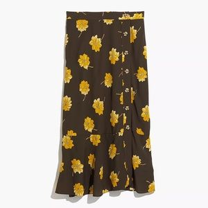 Madewell Side button ruffle hem midi skirt in fall flowers